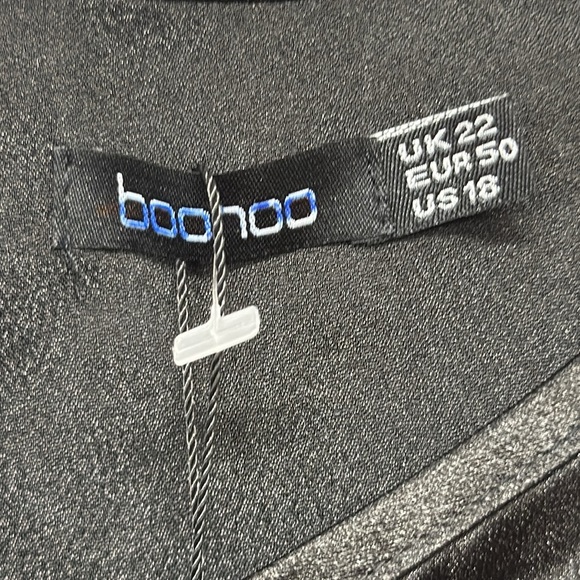 Boohoo NWT Black Plus Button Through Satin Camisole Size 18 - Picture 4 of 9